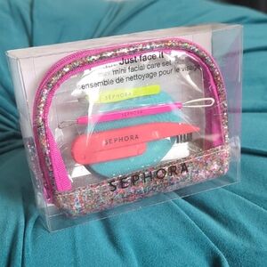 NWT Sephora Travel Tools Glitter Mini-Pouch
